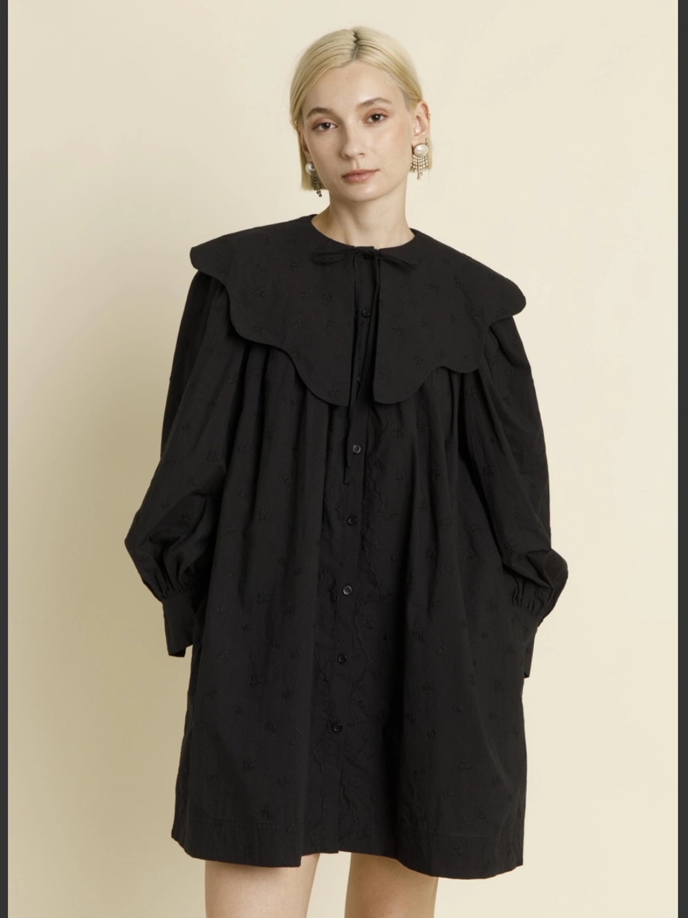 AUREUM Black Oversized Scallop-Collar Long Sleeve Embroidered Cotton Mini Dress